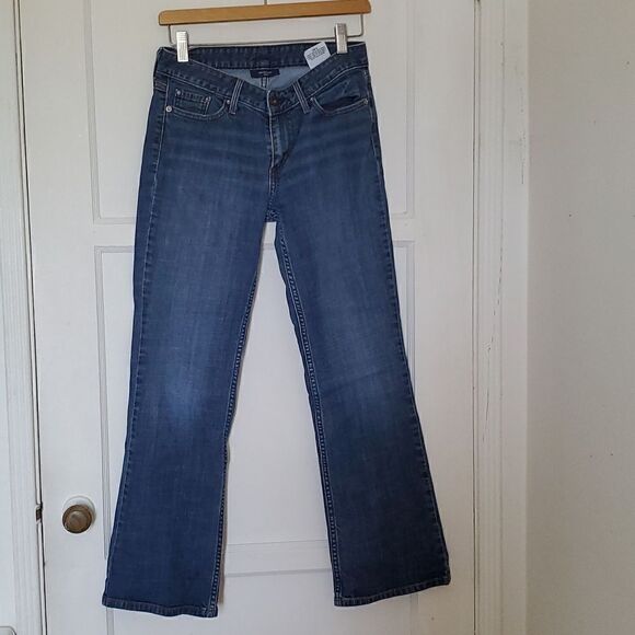 Levi's 553 Mid Rise Boot Cut Women's Jeans Size 6S - Picture 1 of 12